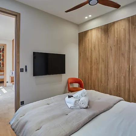 Exceptional 4bdr 10p Near Montmartre Paris