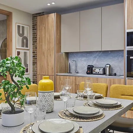 Exceptional 4bdr 10p Near Montmartre Appartement *