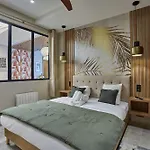 Exceptional 4bdr 10p Near Montmartre Apartman